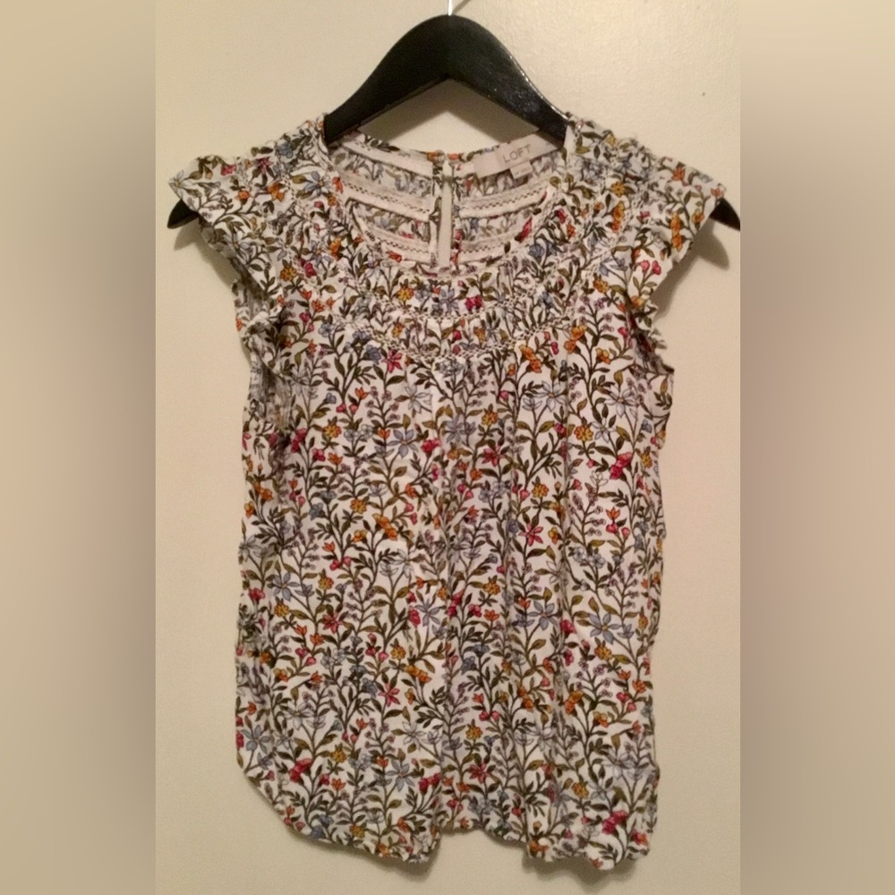 LOFT floral short sleeve blouse